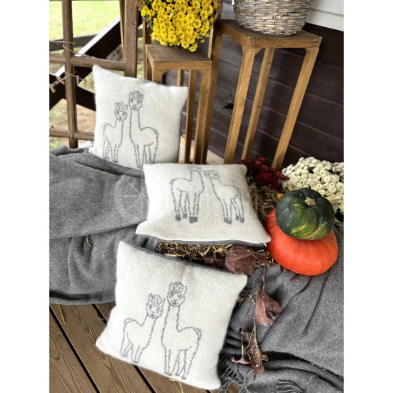 Wool cushion ,,Alpaca" grey