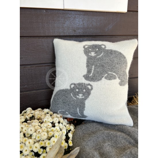 Woolen cushion ,,Bears" grey